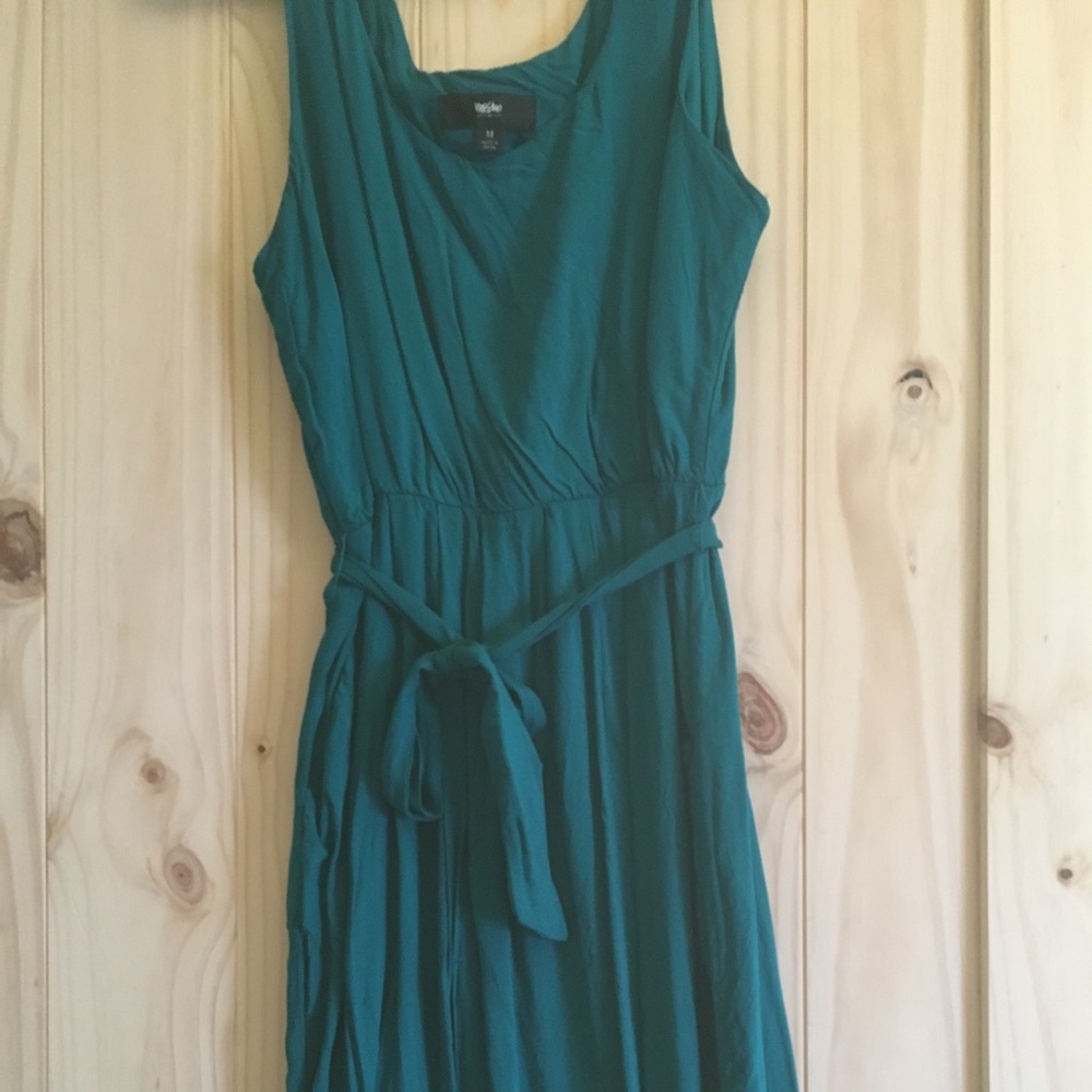Emerald green tie waist dress